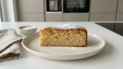 Saftiger Apfel-Kokos-Kuchen aus der Kastenform – einfacher Rührkuchen mit Honig